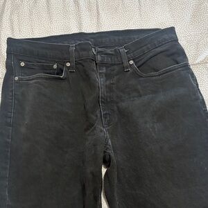 Levi's Men's Black Slim Straight Jeans